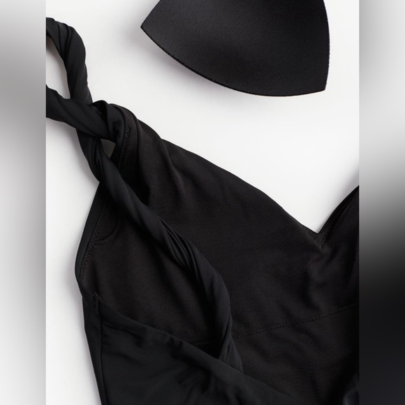 H&M black Padded-cup Swimsuit Twisted Straps one piece S - Picture 6 of 8
